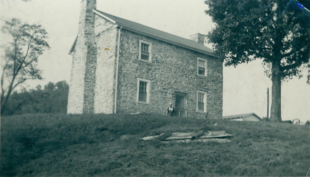 The Jacob and Mary Will double log and stone "keep" house is located along the North Fork Holston in Carter's Valley at Cloud's Ford. Built circa 1790. (Calhoun Collection KCMC 186)